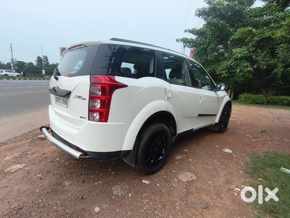 Mahindra Xuv500 W10 2wd, 2016