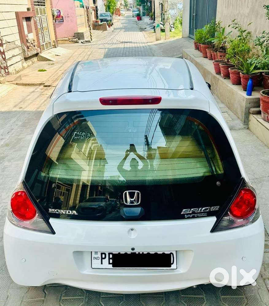 Honda Brio 2016 Vx 1.2 At Petrol Well Maintained