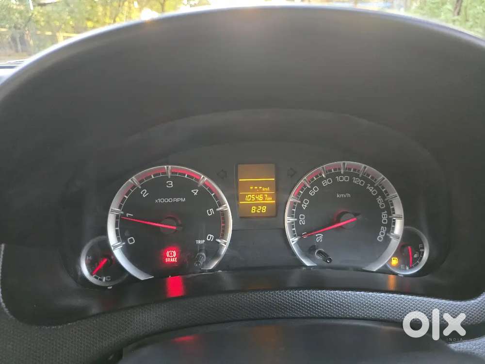 Maruti Suzuki Swift 2015 Diesel 105000 Km Driven