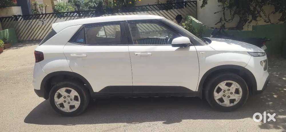 Hyundai Venue 1.2 E 2022 Manual