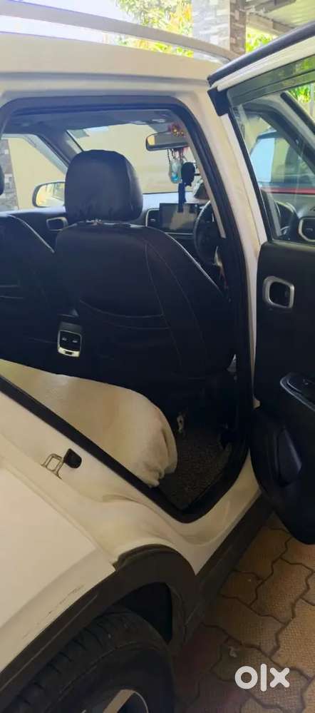 Hyundai Venue 2019 Diesel 63000 Km Driven