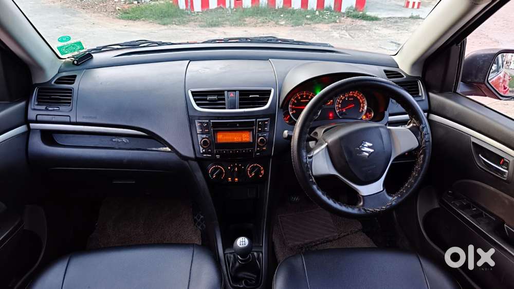 Maruti Suzuki Swift Vxi Optional, 2016, Petrol
