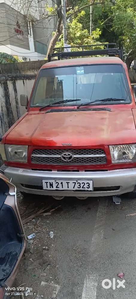 Toyota Qualis 2000