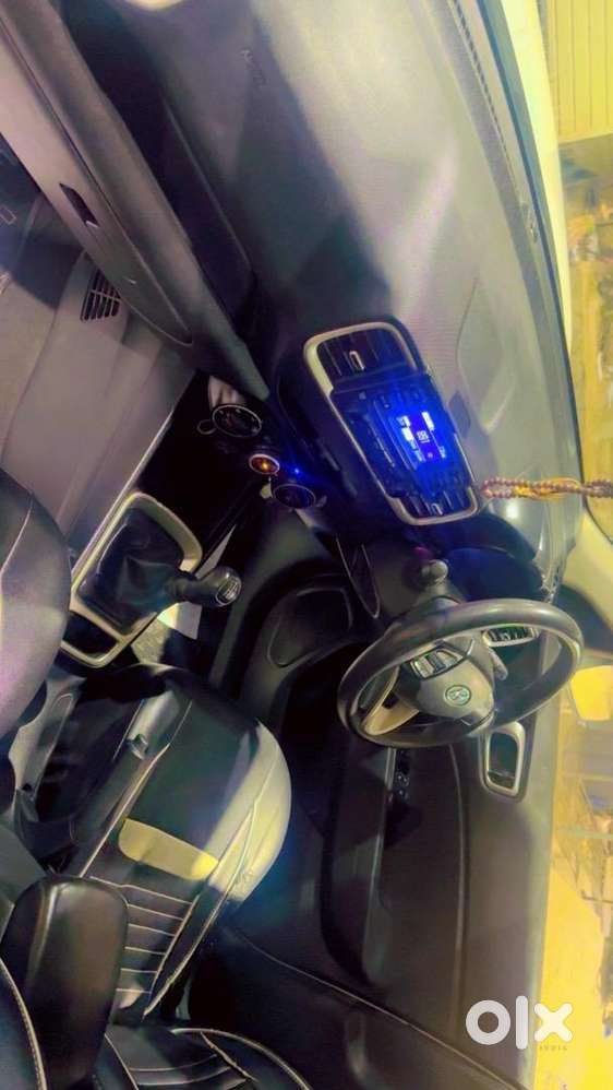 Hyundai Venue 2021 Petrol Well Maintained