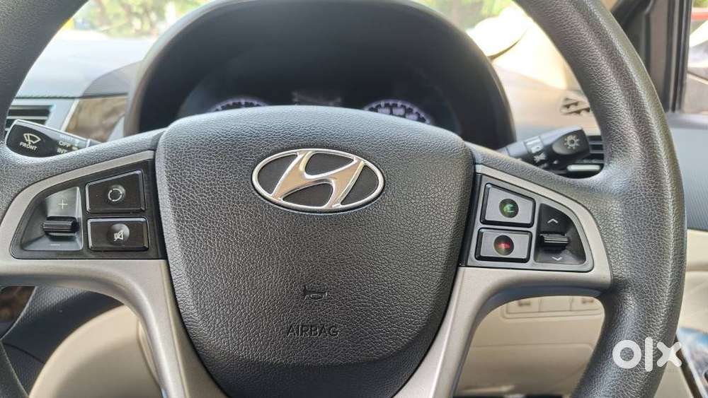 Hyundai Verna 1.6 Sx Vtvt (o) At, 2015, Petrol