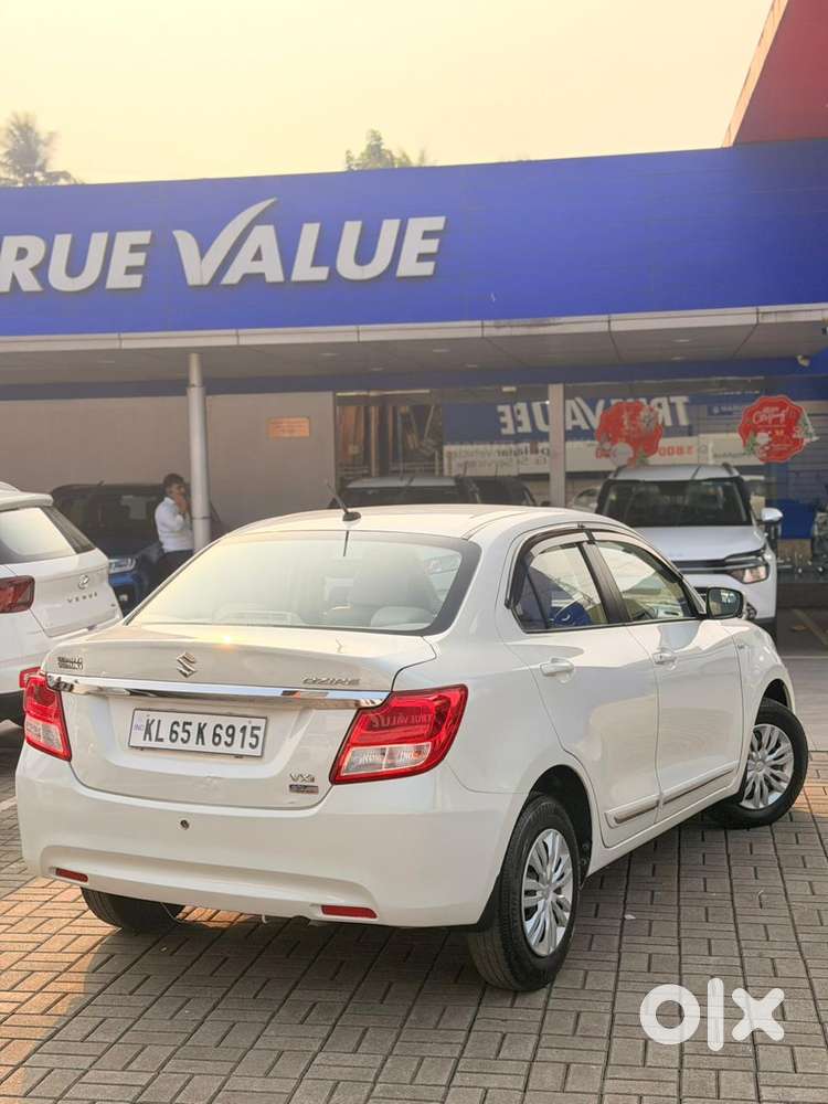 Maruti Suzuki Dzire 1.2 Vxi Amt, 2017, Petrol