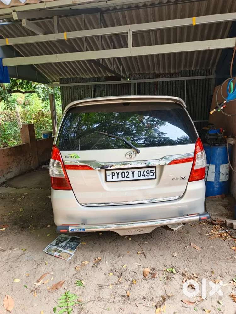 Toyota Innova 2014 Diesel 125000 Km Driven