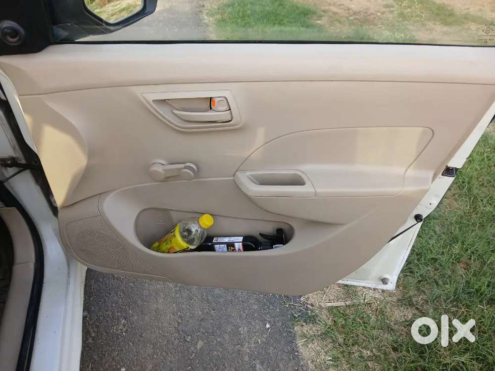 Maruti Suzuki Swift Dzire 2014 Diesel 128000 Km Driven, Led Or Camera