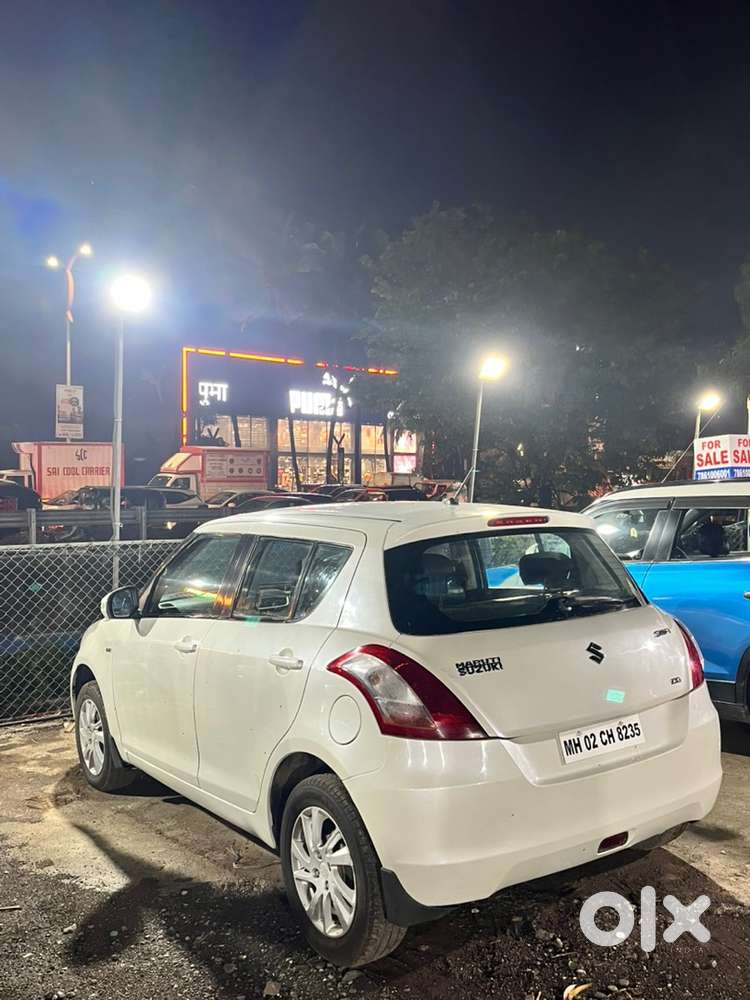 Maruti Suzuki Swift Petrol 2012