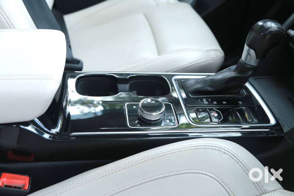 Xuv700 Awd Ax7 L (silver) 7 Seater Diesel At