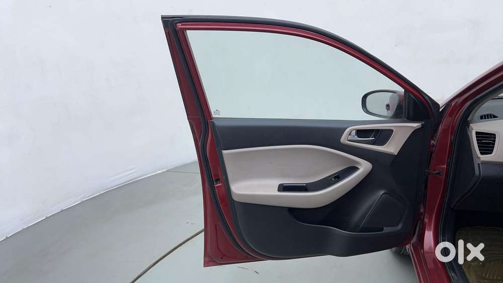 Hyundai Elite I20 1.2magna Executive At, 2018, Petrol