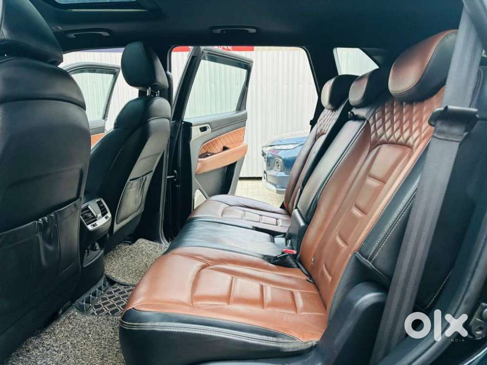 Mahindra Alturas G4 4wd At, 2019, Diesel