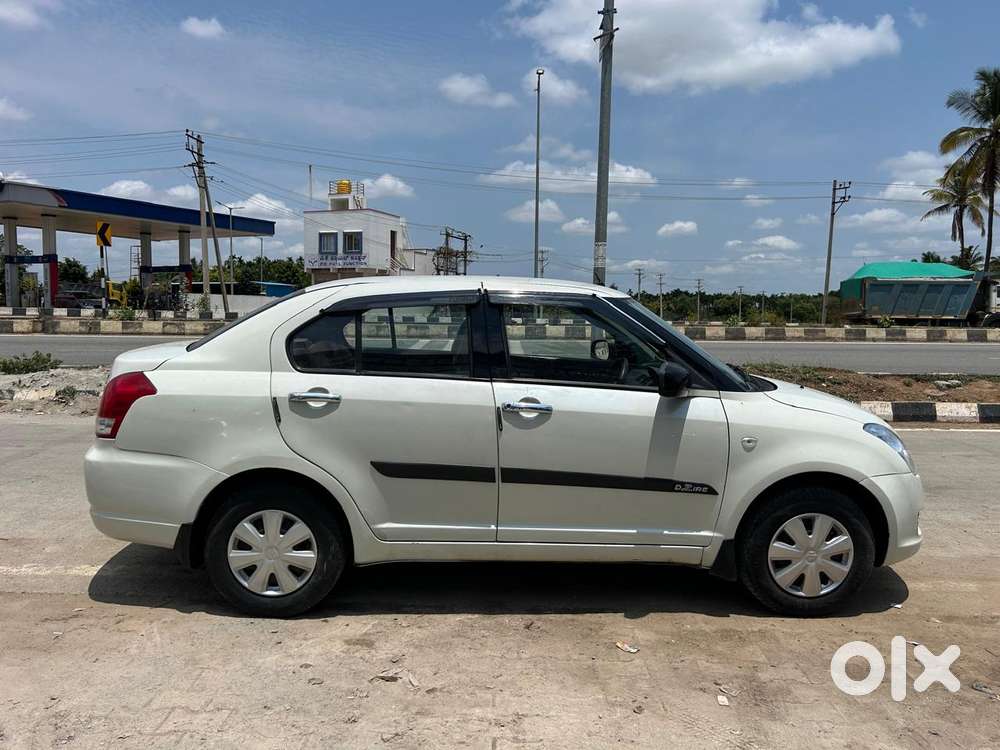 Maruti Suzuki Swift Dzire Lxi Option, 2010, Petrol