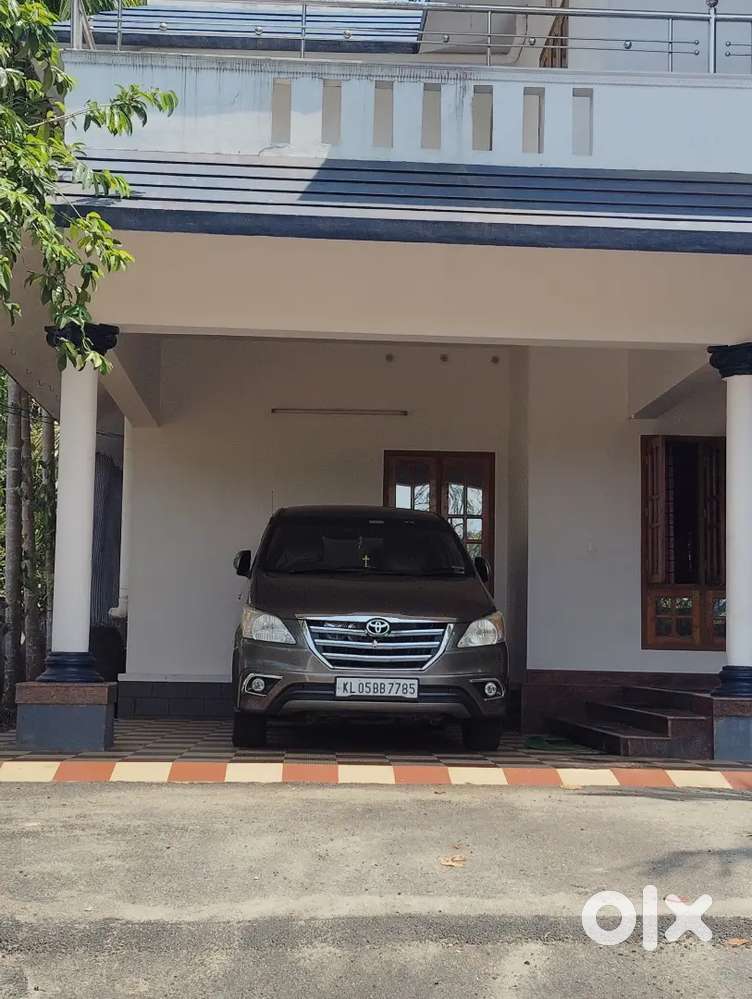 Toyota Innova 2015(2.5 Z) Diesel Well Maintained