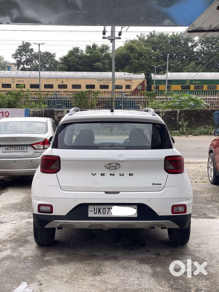 Hyundai Venue S (o) 1.0 Turbo Mt, 2020, Petrol