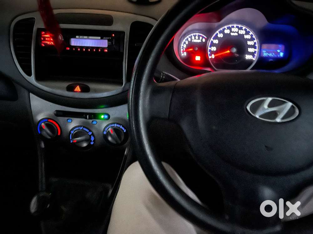 Hyundai I10 2012 Year Car