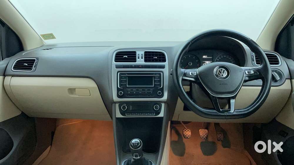 Volkswagen Vento Petrol Highline, 2015, Petrol