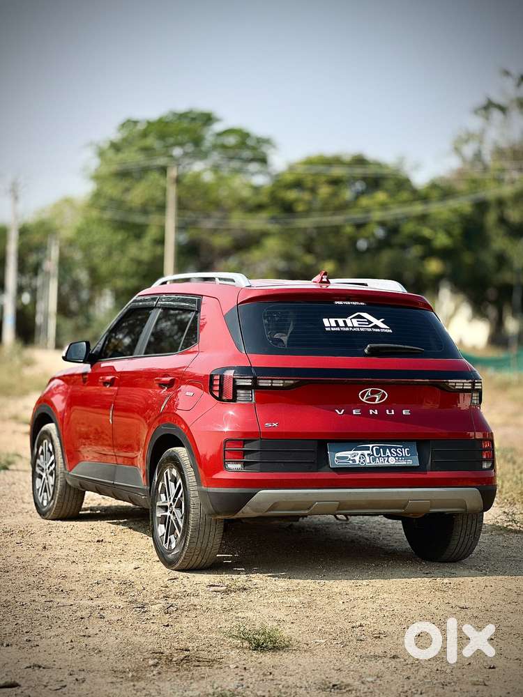 Hyundai Venue Sx Mt, 2023, Diesel
