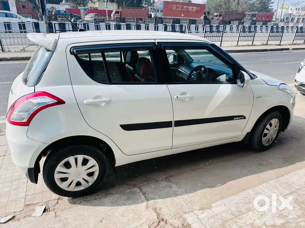 Maruti Suzuki Swift 2013 Diesel 95000 Km Driven