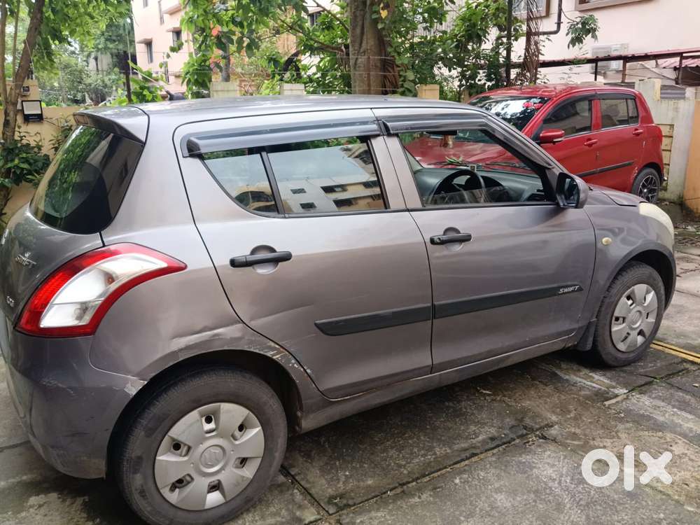 Maruti Suzuki Swift Vxi Abs Bsiv, 2012, Petrol