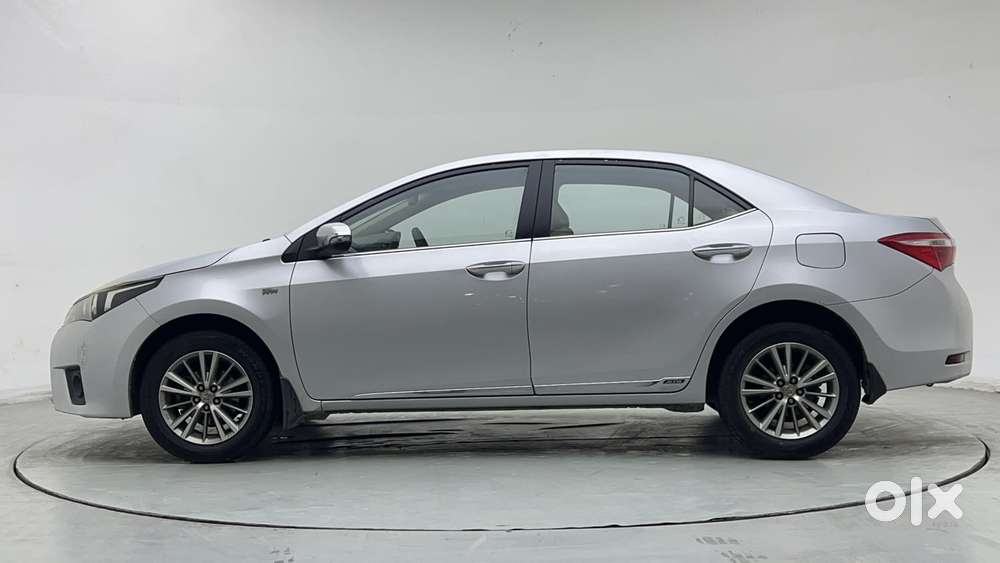 Toyota Corolla Altis 2013-2017 Vl At, 2015, Petrol