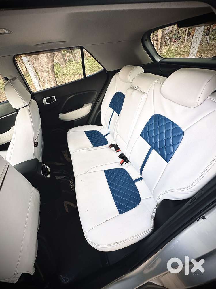 Hyundai Venue S (o) 1.2 Petrol Knight Edition, 2023, Petrol