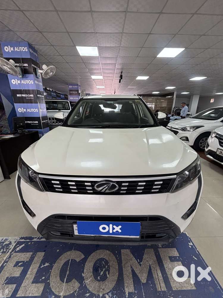 Mahindra Xuv300 W6, 2021, Petrol