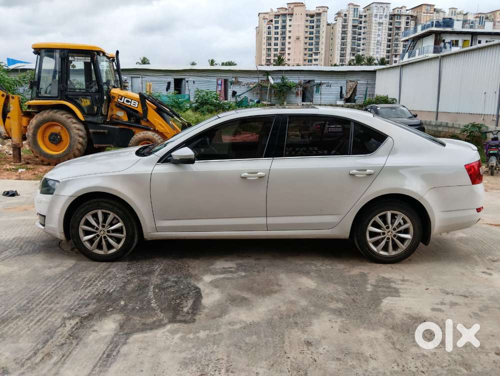 Skoda Octavia 1.8 Tsi Style Plus At, 2016, Petrol