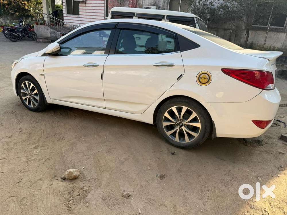 Hyundai Verna 2016 Petrol Well Maintained