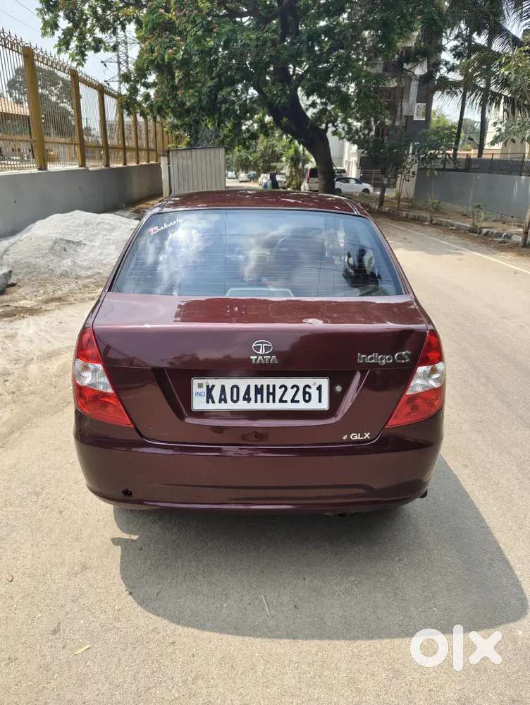 Tata Indigo Cs Glx Petrol 2010 Burgundy  Topend In Showroom Condition.