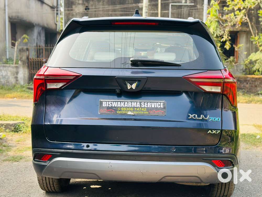 Mahindra Xuv700 2.0 Ax 7 Petrol Mt Str, 2022, Petrol