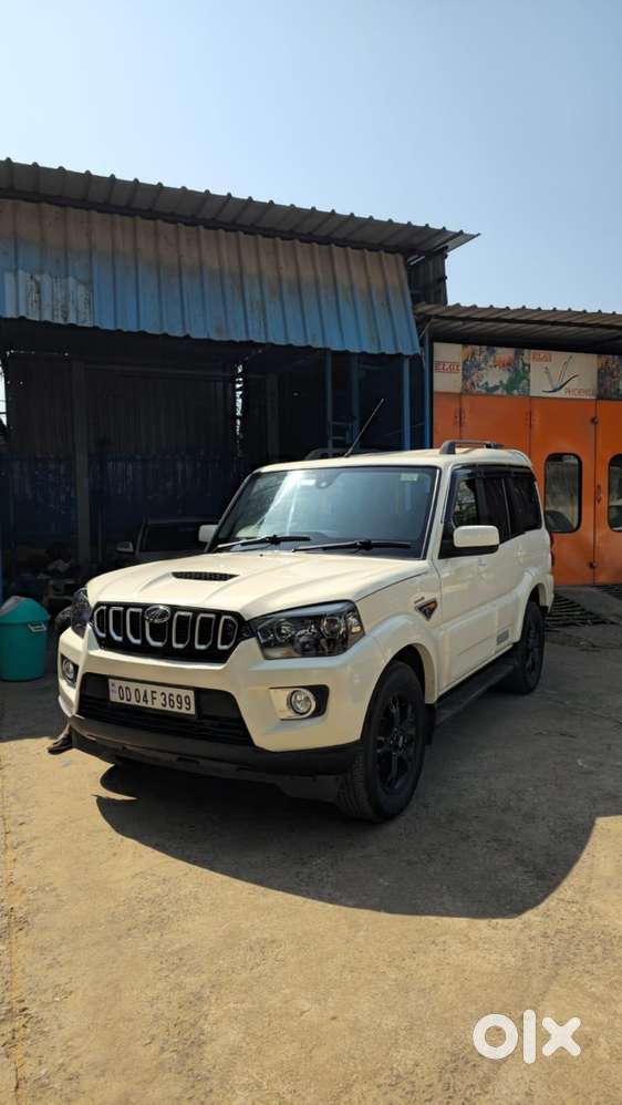 Mahindra Scorpio Classic 2015