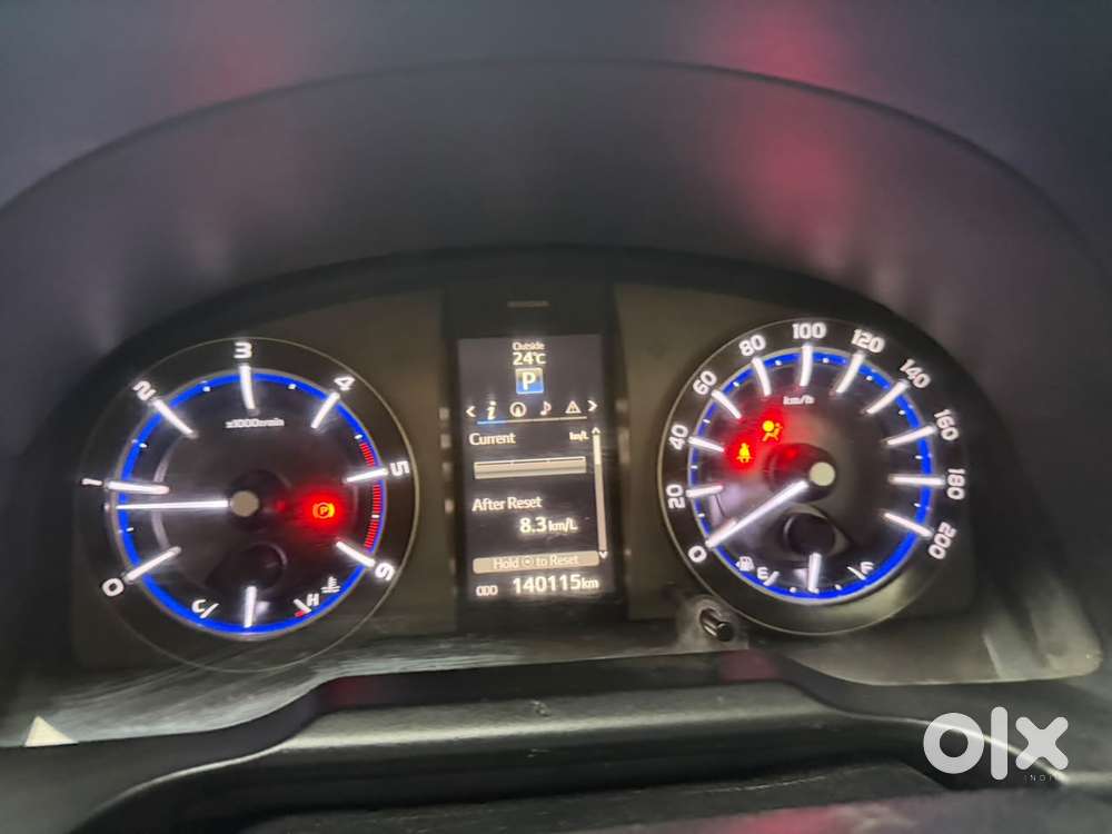 Toyota Innova Crysta 2.8z Automatic, 2016, Diesel