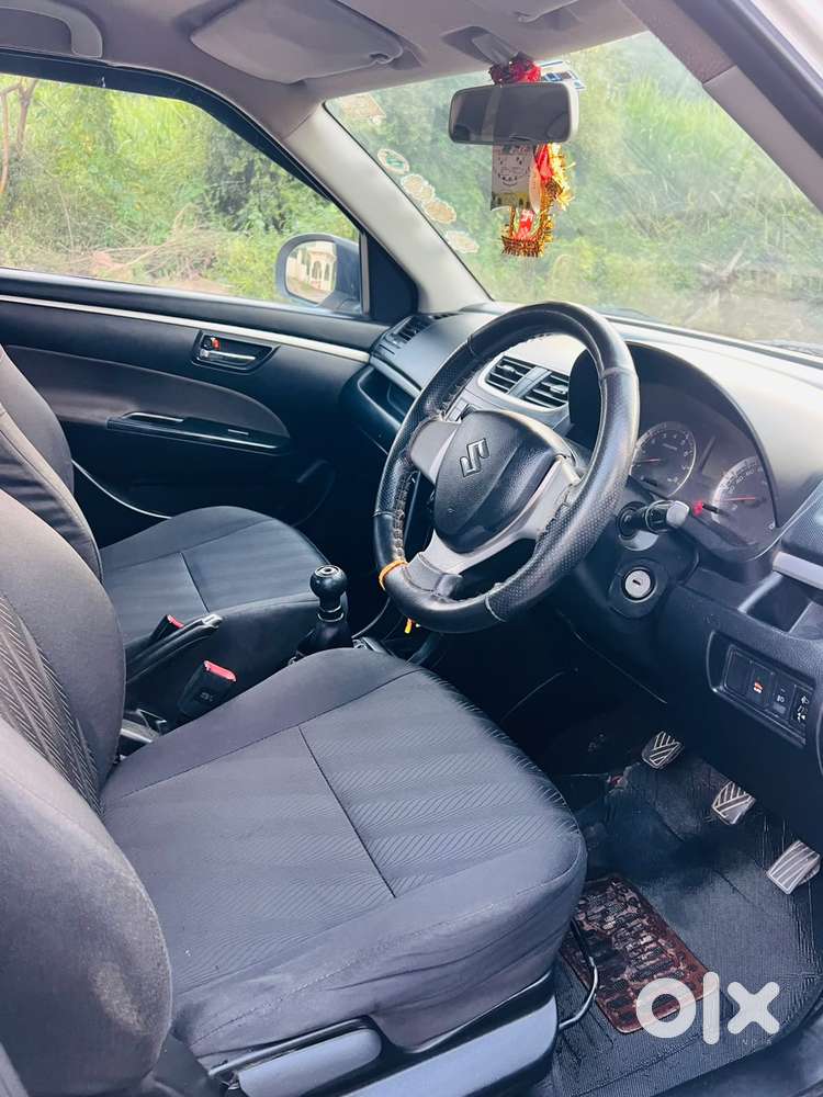 Maruti Suzuki Swift Vxi + Manual, 2012, Petrol