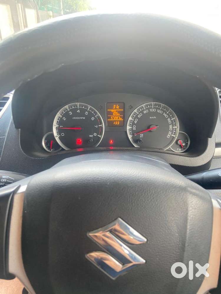 Maruti Suzuki Swift 2017 Petrol 57287 Km Driven