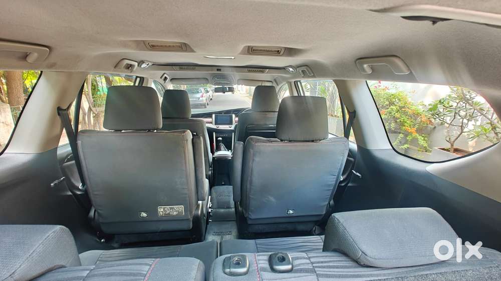 Toyota Innova Crysta Touring Sport 2.4 Mt, 2017, Diesel