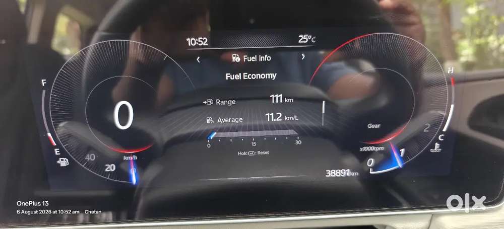 Mahindra Xuv700 Ax3 Mt 5str  Petrol Manual