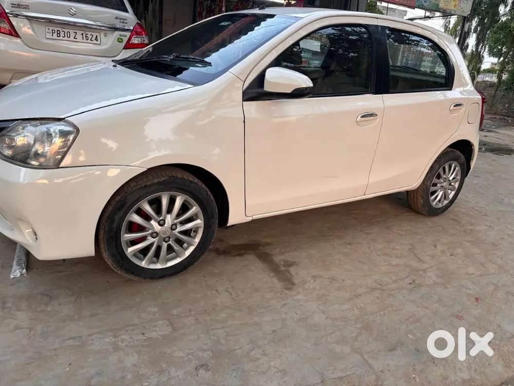 Toyota Etios Liva 2015