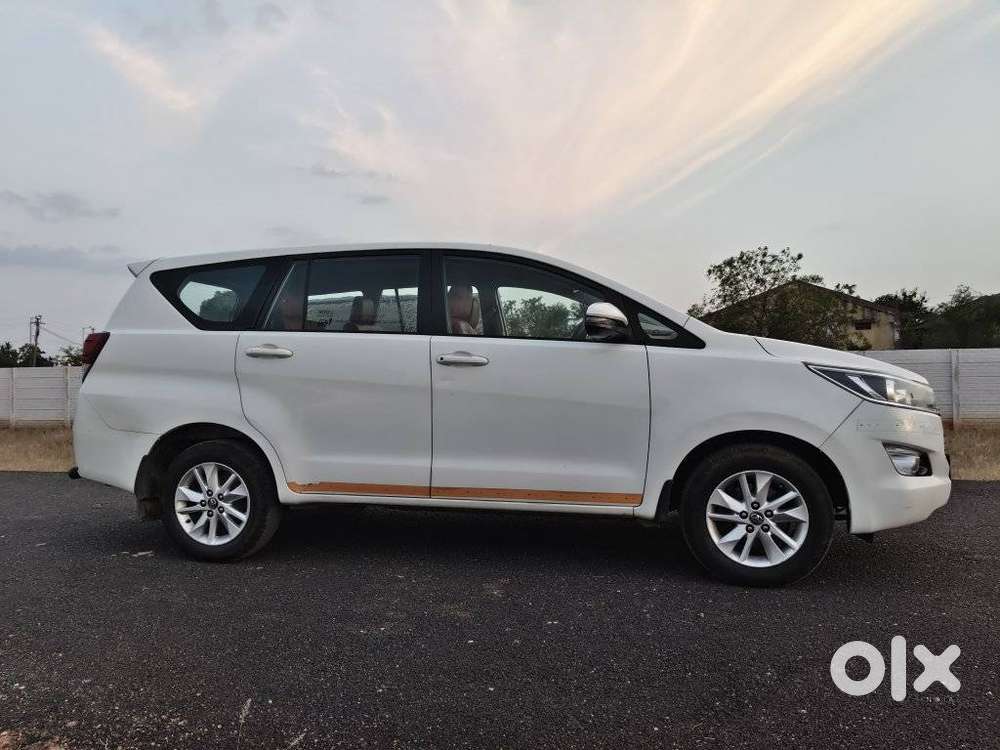 Toyota Innova Crysta 2.4 Vx Mt 8s, 2018, Diesel