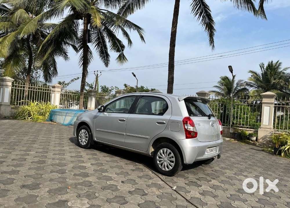 Toyota Etios Liva 2014-2016 V, 2016, Petrol