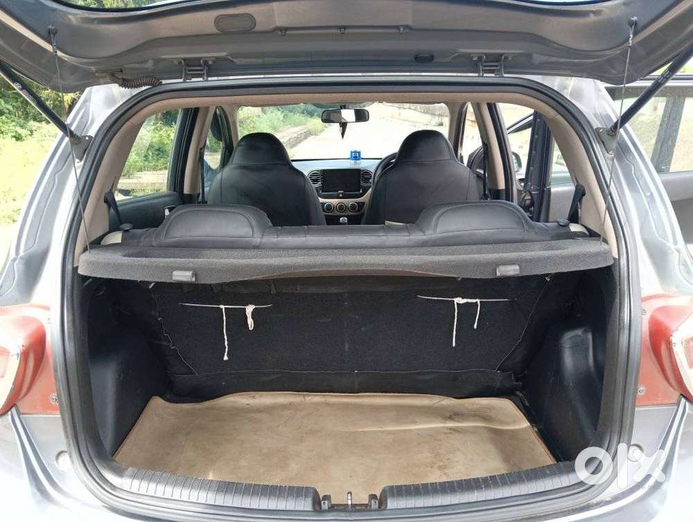 Hyundai Grand I10 Sportz, 2015, Petrol