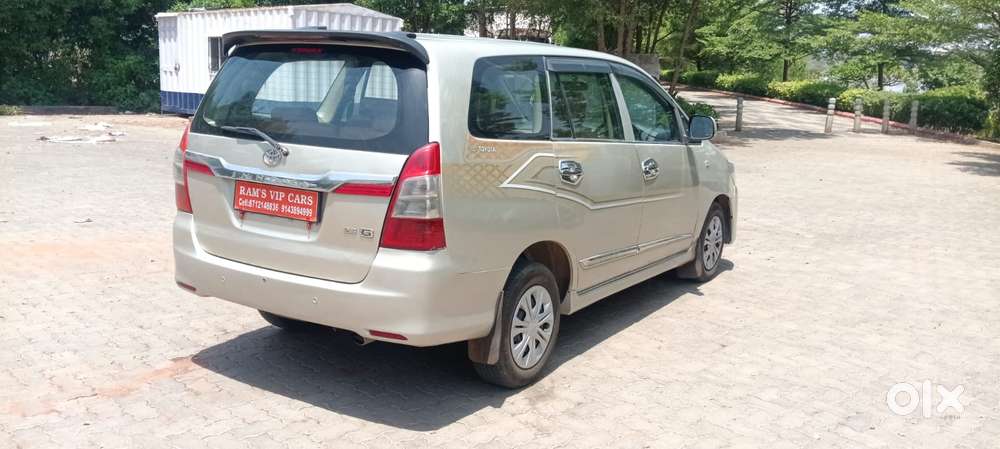 Toyota Innova 2.5 G (diesel) 8 Seater, 2015, Diesel