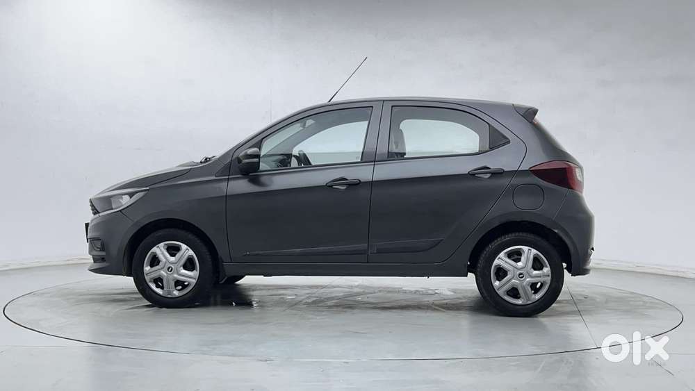 Tata Tiago 1.05 Revotorq Xt Option, 2022, Petrol