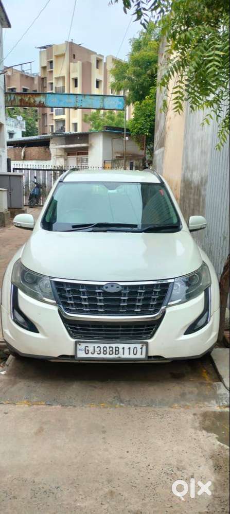 Mahindra Xuv500 W7 At | 2018 | 49,500 Km | 2nd Owner | Non-accidental