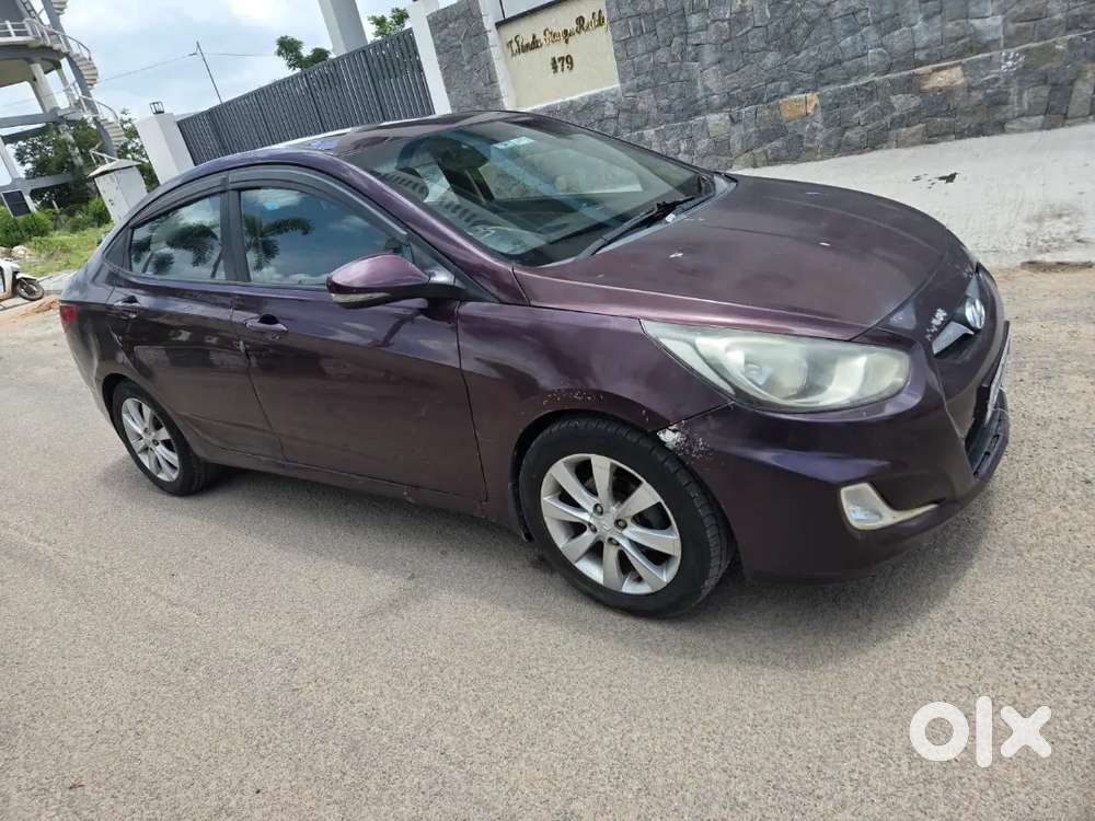 Hyundai Verna Fluidic 1.6 Sx 2012