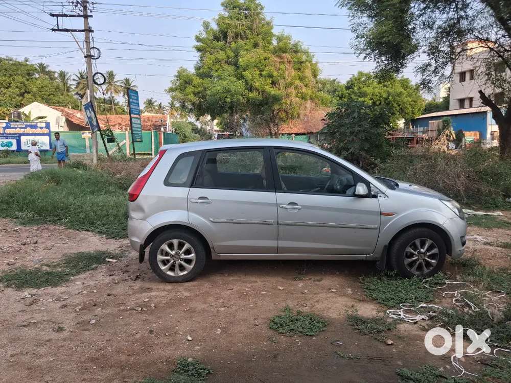 Ford Figo Titanium Plus 2011 Petrol Manual