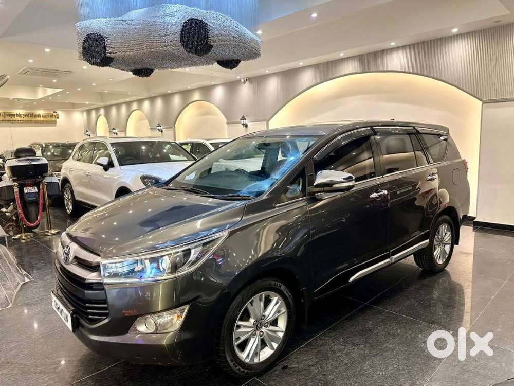Toyota Innova Crysta 2.8z Automatic, 2017, Petrol
