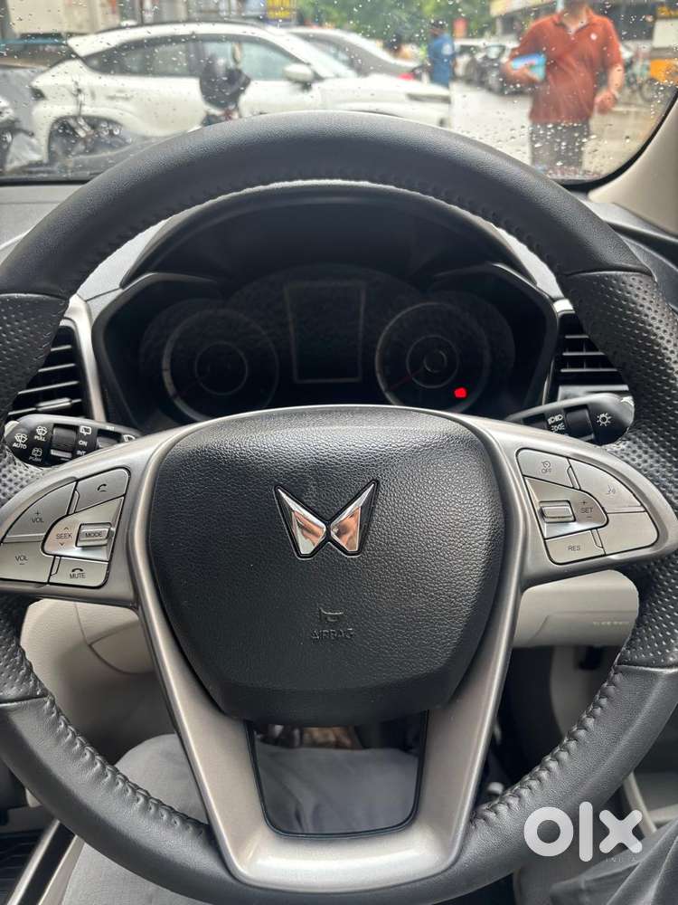 Mahindra Xuv300 W8 Option, 2023, Petrol