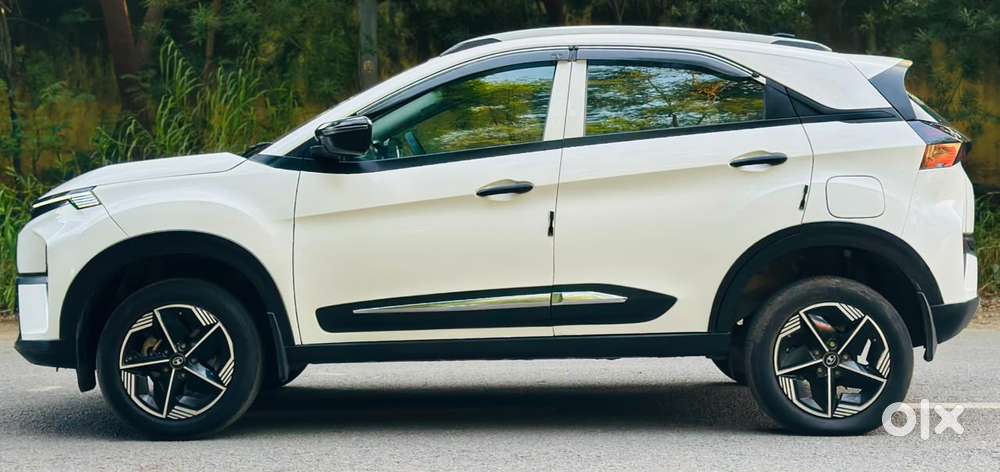 Tata Nexon Smart 1.2 Revotron Petrol 5 Mt, 2024, Petrol