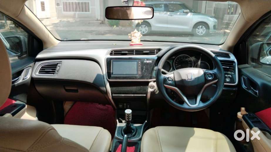 Honda City 1.5 V 4th Gen I-vtec Mt, 2022, Petrol